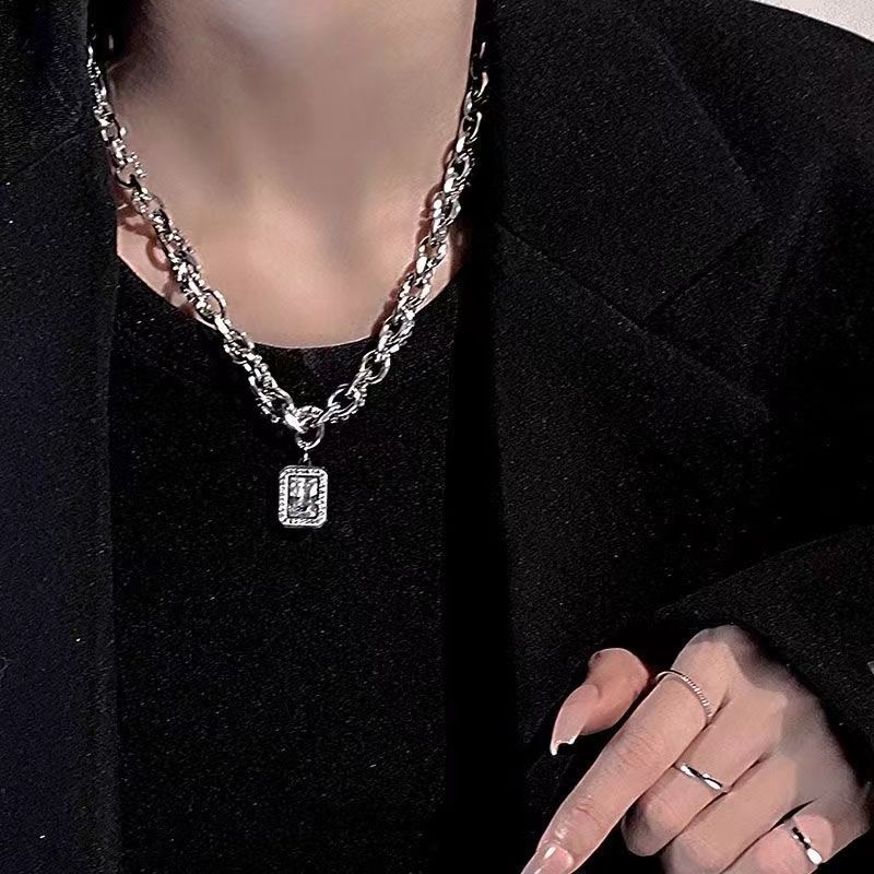 ハイエンドペンダントネックレス M0443