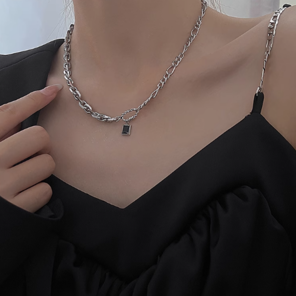 ノワールストーンチェーンネックレス A0453