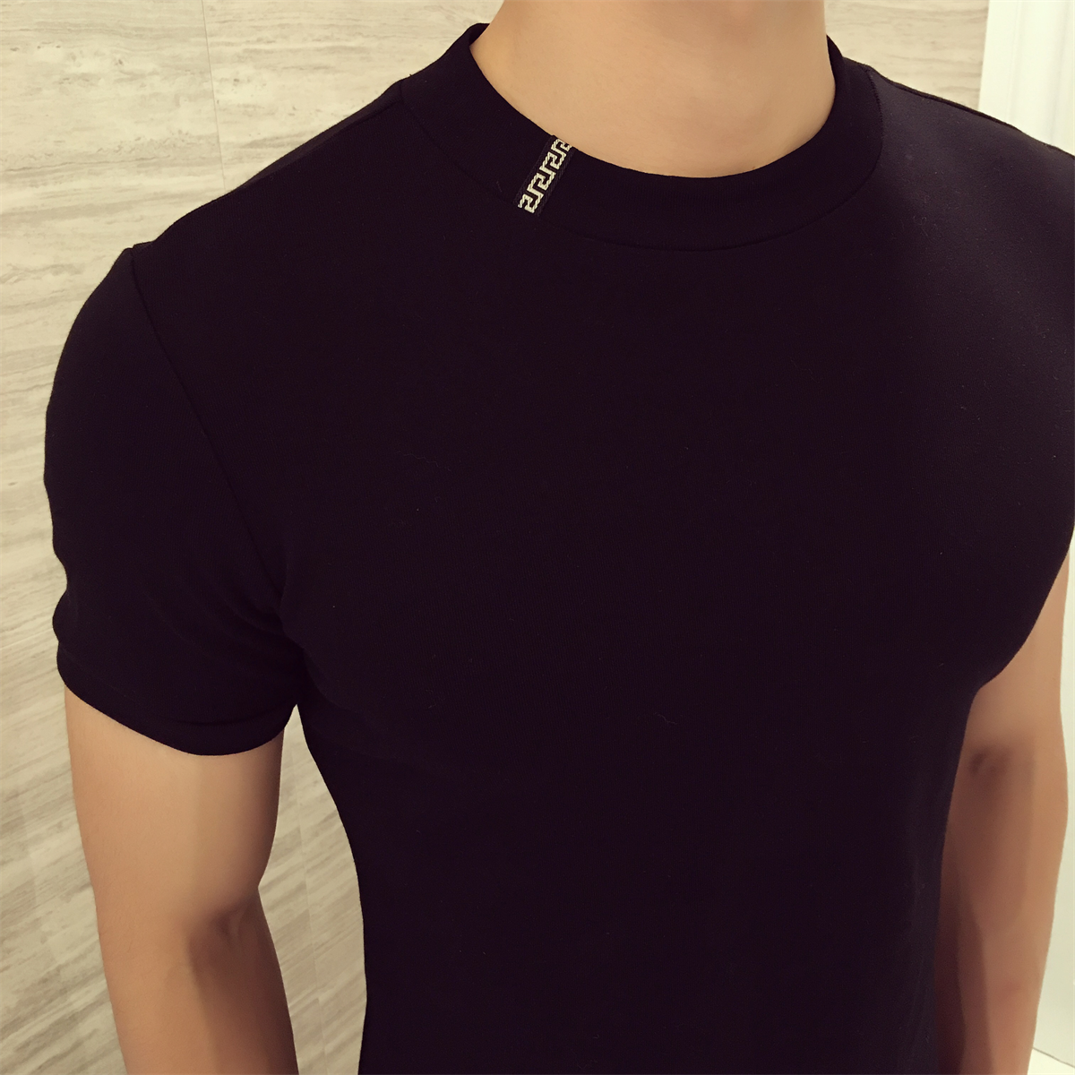 プレミアムコットンスリムフィットクルーネックTシャツ M1060